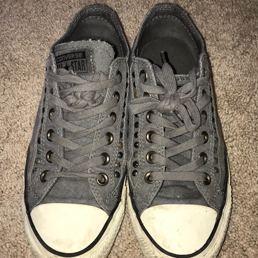 studded grey converse